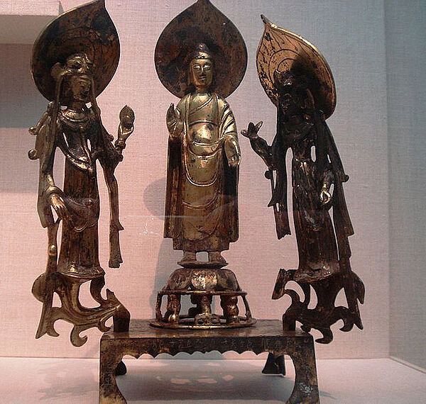 Bronzestatuen aus der Sui-Zeit